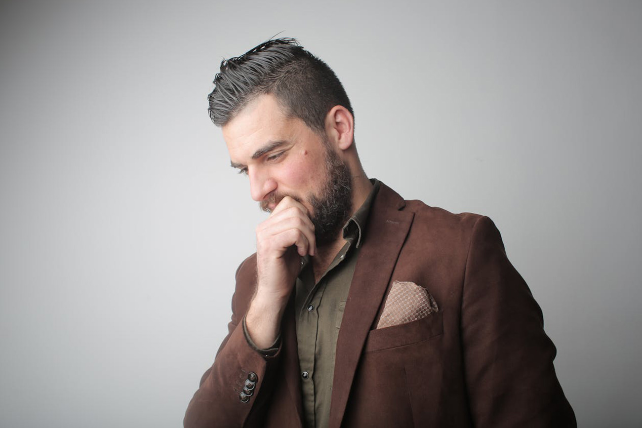 El impacto psicológico de usar una prótesis capilar: testimonios reales y consejos profesionales